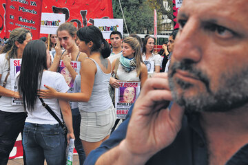 En la manifestación realizada en Plaza de Mayo hubo amigos y familiares de Micaela. (Fuente: Sandra Cartasso)