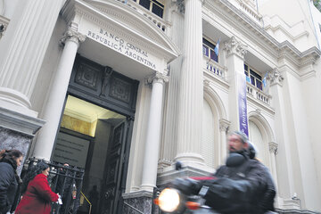 El Banco Central está alimentando una veloz bola de nieve de Lebac que inquieta a los financistas. (Fuente: Guadalupe Lombardo)