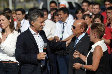 Alfredo Coto, titular de la cadena homónima, durante un encuentro con el presidente Macri en febrero. (Fuente: Télam)