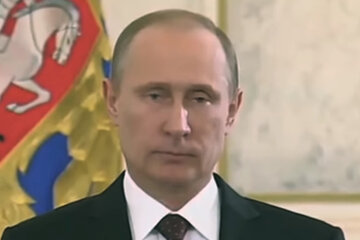 Putin aparece en el spot de TyC Sports en el que le describen rasgos futbolísticos relacionados a la homosexualidad. (Fuente: Captura de pantalla)
