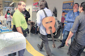 Los metrodelegados ayer protestaron en la Línea A. (Fuente: Noticias Argentinas)