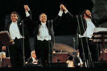 La historia de discount pavarotti y carreras