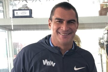 El ex arquero Farid Mondragón de regreso en Independiente  (Fuente: Twitter)