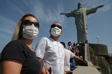 Coronavirus en Brasil: rehabilitaron el Cristo Redentor y el Pan de Azucar (Fuente: AFP)