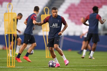 PSG y Bayern Múnich van por la Champions League (Fuente: AFP)