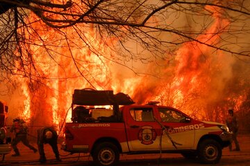 Incendio en Córdoba: más de 150 evacuados y siete viviendas quemadas (Fuente: NA)