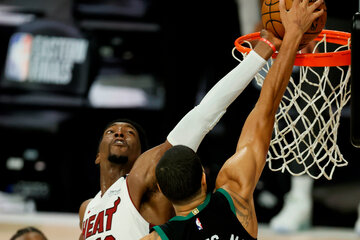 NBA: La impresionante tapa que le dio el triunfo a Miami ante Boston (Fuente: EFE)