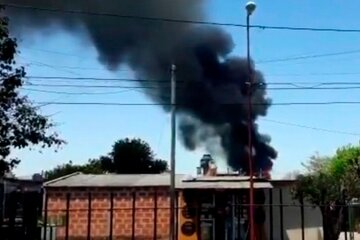 Incendio en Tortuguitas: explotaron más de 100 garrafas en un depósito ilegal
