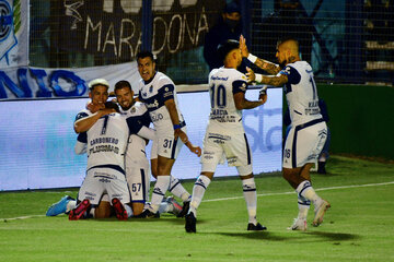 Liga Profesional: Gimnasia recibe a Huracán en el Bosque