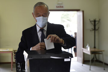 El conservador Marcelo Rebelo de Sousa fue reelecto en Portugal  (Fuente: AFP)