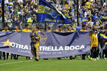 Boca llora la muerte de "Cacho" Laudonio, "el Loco de la Banderita" (Fuente: Télam)