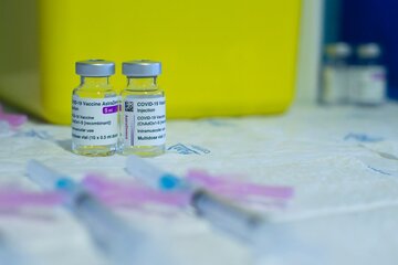 La vacuna de AstraZeneca cambia su nombre a Vaxevria (Fuente: Agencia Xinhua)