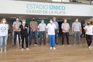 Reanudan la vacunación en el Estadio Único pese al partido River-Atlético Tucumán 