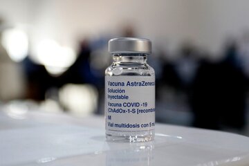 La Agencia Europea del Medicamento alertó por un nuevo afecto adverso de la vacuna AstraZeneca (Fuente: Leandro Teysseire)
