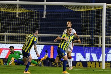 Liga Profesional: Rosario Central venció a San Lorenzo por 1-0 (Fuente: Fotobaires)