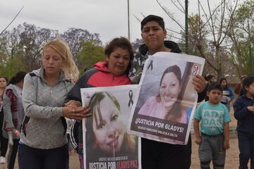 El pueblo de Antillas exigió la detención del femicida de la joven policía  (Fuente: Gentileza Martín González)