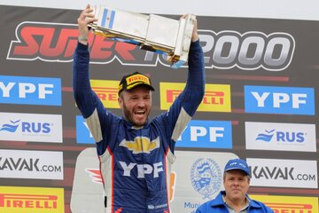 Canapino ganó en Súper TC2000 y llegó a la cima del torneo  (Fuente: NA)