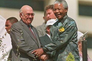 Murió Frederik de Klerk, el último presidente del Apartheid en Sudáfrica (Fuente: AFP)