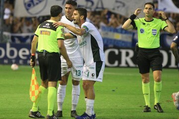 Ascenso: Ferro pidió a la AFA jugar nuevamente el partido contra Quilmes (Fuente: NA)
