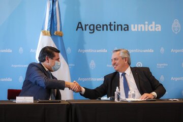 El Presidente firmó dos proyectos con el Banco Europeo de Inversiones (Fuente: NA)