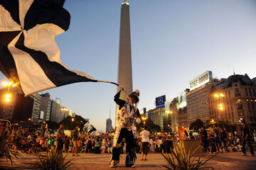 El Carnaval vuelve a explotar en Buenos Aires (Fuente: Télam)