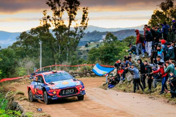 El Rally Argentina 2022, en homenaje al emblemático Jorge Recalde (Fuente: Télam)