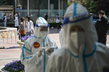 Polémica medida en Shanghái ante el brote de contagios de covid-19 (Fuente: AFP)