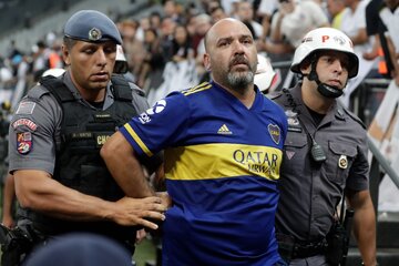 El hincha de Boca acusado de racismo recuperó la libertad tras pagar una multa (Fuente: EFE)