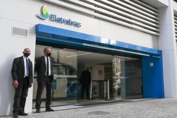 Bolsonaro avanza con la privatización de Eletrobras (Fuente: EFE)
