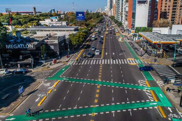La ciclovía en avenida Libertador fue comparada con el videojuego Pac-Man  