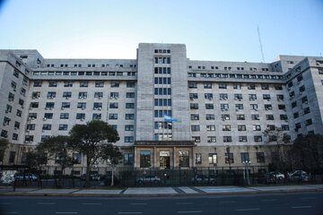 El lobby fallido de los genocidas en Comodoro Py
 para pedir prisiones domiciliarias (Fuente: Jorge Larrosa)