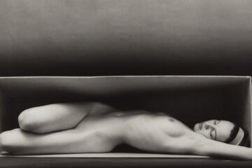 Ruth Bernhard: la mejor fotógrafa de la forma desnuda