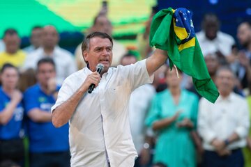 Brasil: Bolsonaro se lanzó formalmente a la reelección con ataques a Lula y a la Corte Suprema (Fuente: EFE)