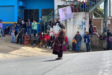 Guatemala | Más de 20 organizaciones sociales e indígenas se manifiestan de manera pacífica por el alto costo de vida y corrupción del país  