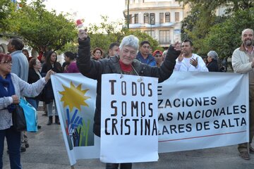 En Salta también hubo manifestación en apoyo a Cristina 