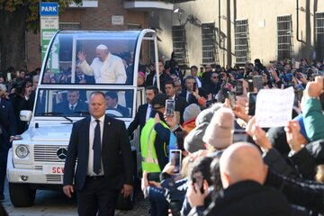 El papa Francisco visitó la tierra de sus raíces italianas (Fuente: EFE)