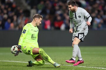 Partido de locos del PSG: golazo de Messi, Mbappé falló dos penales y festejo de un pibe de 16 años (Fuente: AFP)