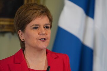 La primera ministra de Escocia Nicola Sturgeon anunció su renuncia al cargo (Fuente: EFE)