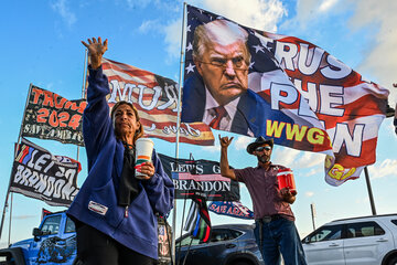 Simpatizantes de Trump se manifiestan cerca de la residencia del expresidente en Florida. (Fuente: AFP)