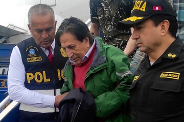 De regreso a Perú, Alejandro Toledo fue trasladado a prisión (Fuente: AFP)