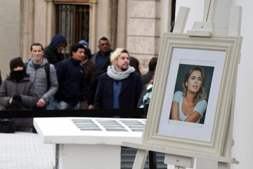 Cientos de personas despiden a Silvina Luna en el Cementerio de la Chacarita (Fuente: Télam)