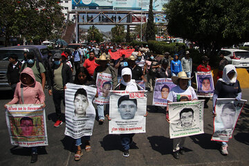 Dos policías acusados por el crimen de un estudiante de Ayotzinapa (Fuente: EFE)