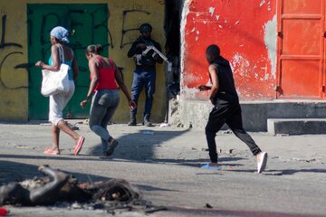 Haití: al límite de la violencia y en la puerta de otra intervención (Fuente: AFP)