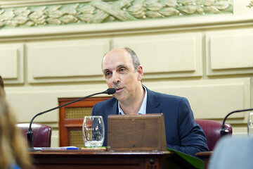 José Corral, vocero del proyecto por los diputados del radicalismo.