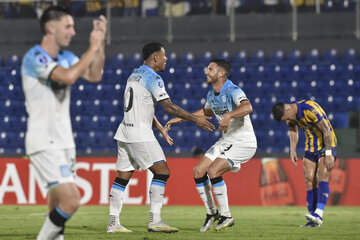 Copa Sudamericana: Racing se trajo tres puntos valiosos de Paraguay (Fuente: AFP)