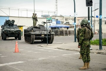 Crisis de seguridad en Ecuador: denuncian que el gobierno de Lasso facilitó la circulación de armas (Fuente: AFP)