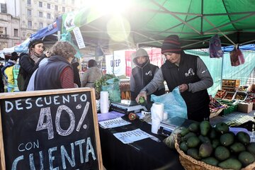 "En Argentina, comer tiene que ser barato"   (Fuente: Dafne Gentinetta)