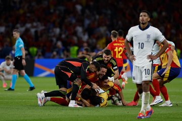 España es el campeón de la Eurocopa: le ganó 2 a 1 a Inglaterra (Fuente: EFE)