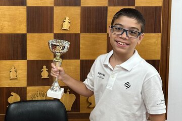 Un excampeón mundial de ajedrez quiere jugar contra Faustino Oro (Fuente: @ChessKidcom)