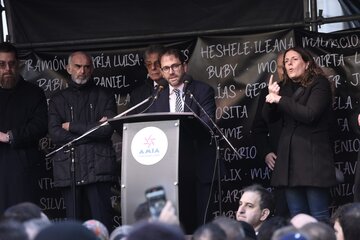 La agresión del presidente de la AMIA al feminismo y Unicef en el acto por los 30 años del atentado